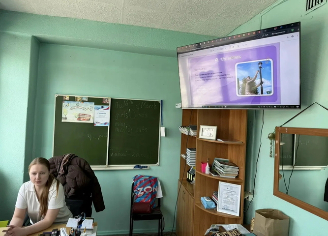 «Монументы труда»