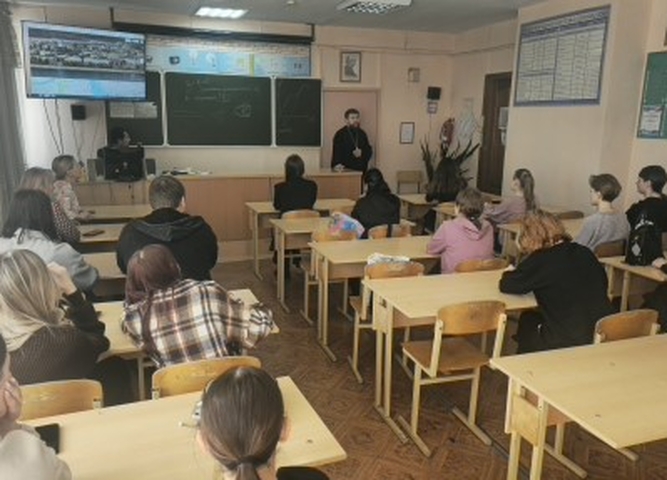 встреча священнослужителя храма